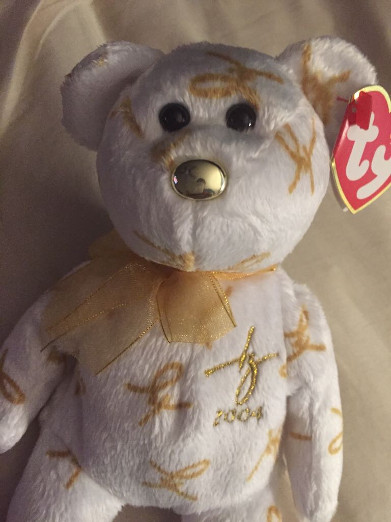 Signature Bear 2004  (United States) plush collectible [Barcode 008421401581] - Main Image 2