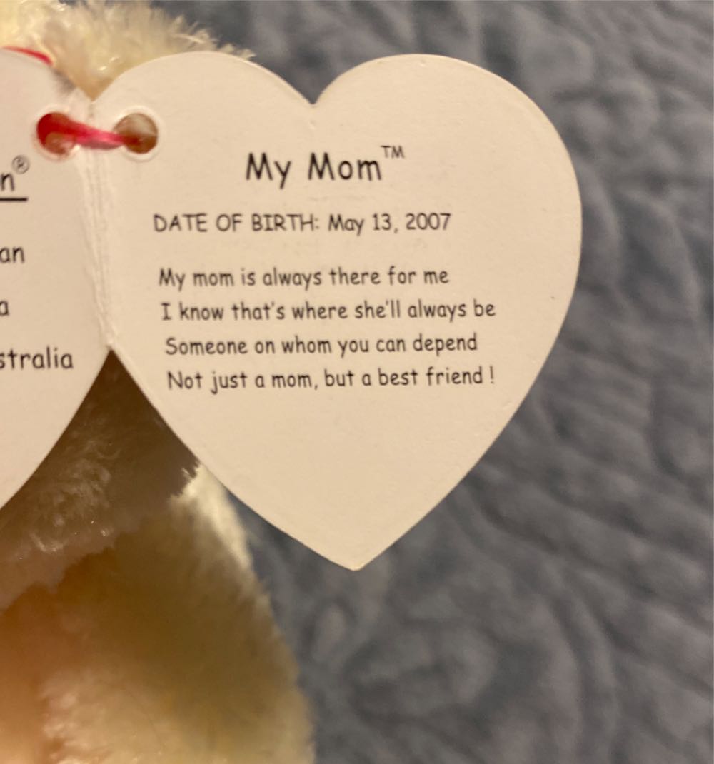 My Mom the Bear - Mothers Day  (United States) plush collectible [Barcode 008421406043] - Main Image 2