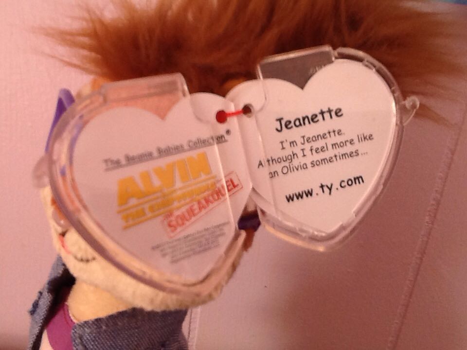 Jeanette the Chipmunk - Alvin And Chipmunks: The Squeakquel  plush collectible [Barcode 008421408313] - Main Image 2