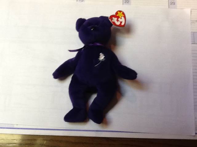 Princess  (Canada) plush collectible [Barcode 483921043002] - Main Image 2