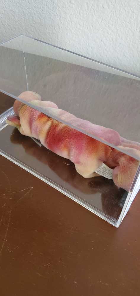 Lizzy the Lizard 3/1  plush collectible - Main Image 3