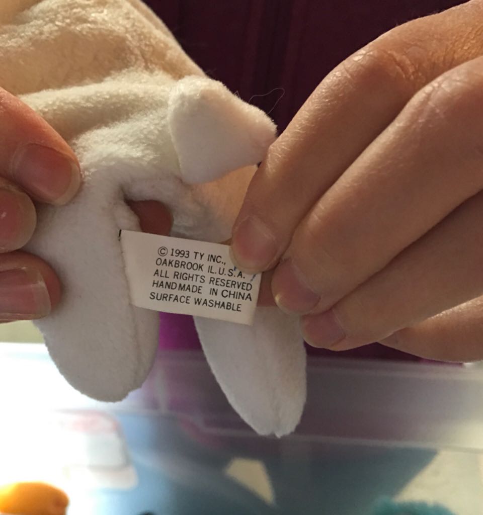 Chilly the bear  plush collectible - Main Image 2