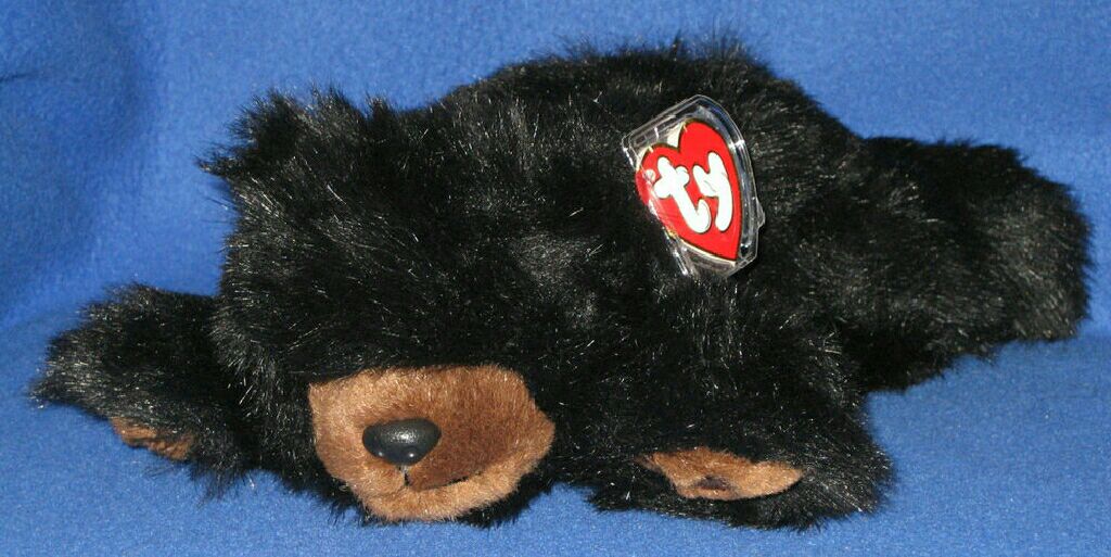 Noble Collection Pygmy Puff (pink)