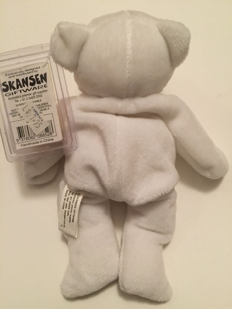 Hug The White I Love You Bear  (Australia) plush collectible - Main Image 2