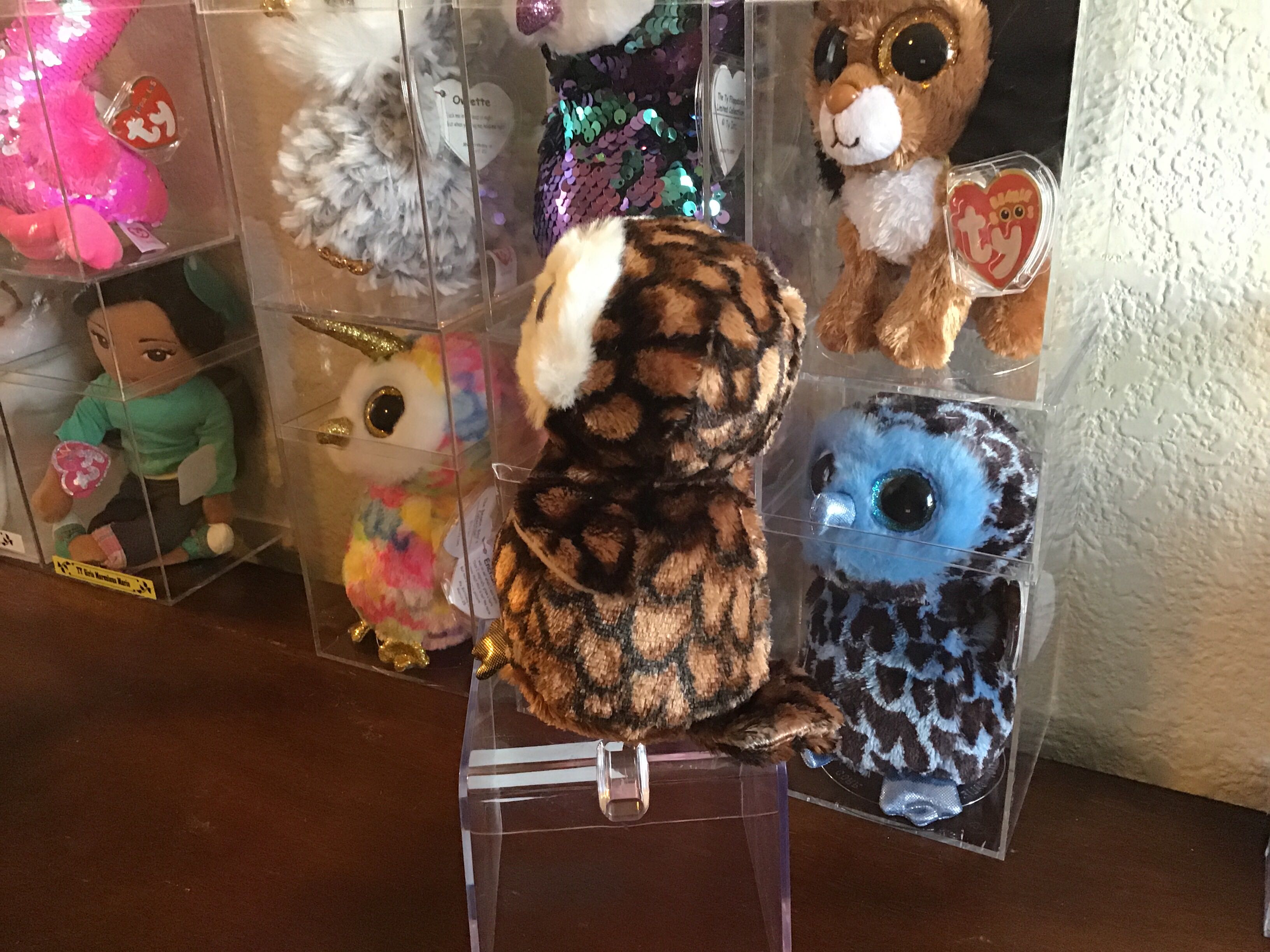 Beanie Boo Brown And Black Owl Prototype   plush collectible [Barcode 35685874] - Main Image 2
