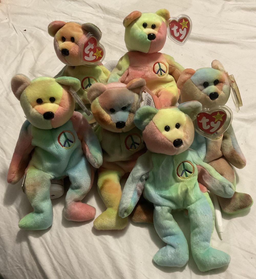 Peace The Bear Orange Pajama  (United States) plush collectible [Barcode 008421040537] - Main Image 4