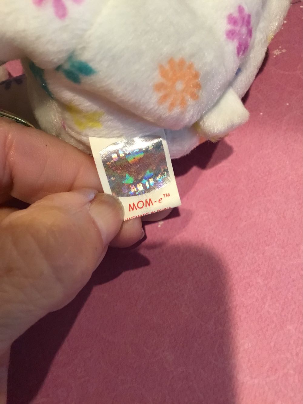 Mom-e. The Bear L 🐻  plush collectible [Barcode 3327764618] - Main Image 3