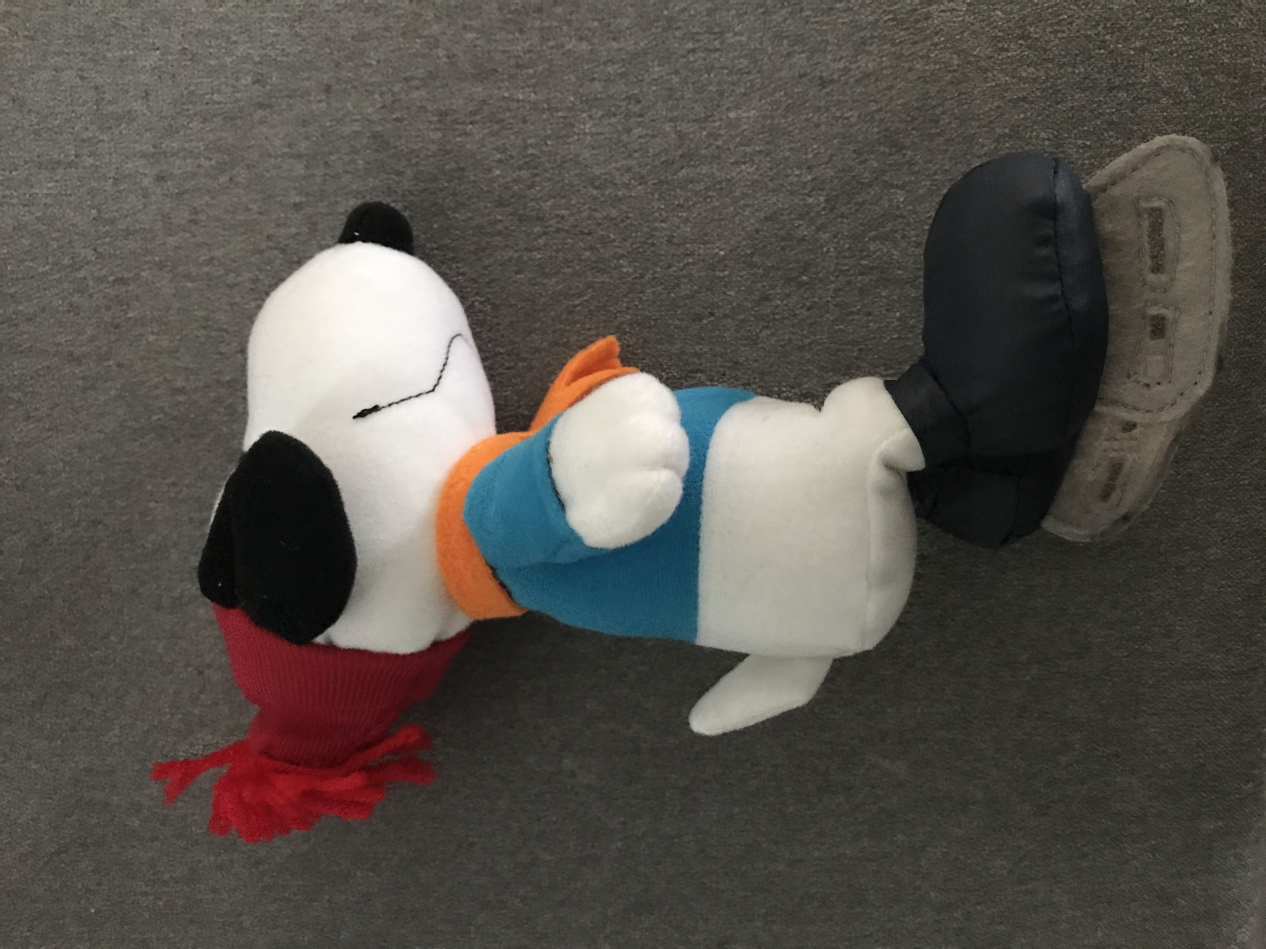 Ice Skater Snoopy  plush collectible - Main Image 2