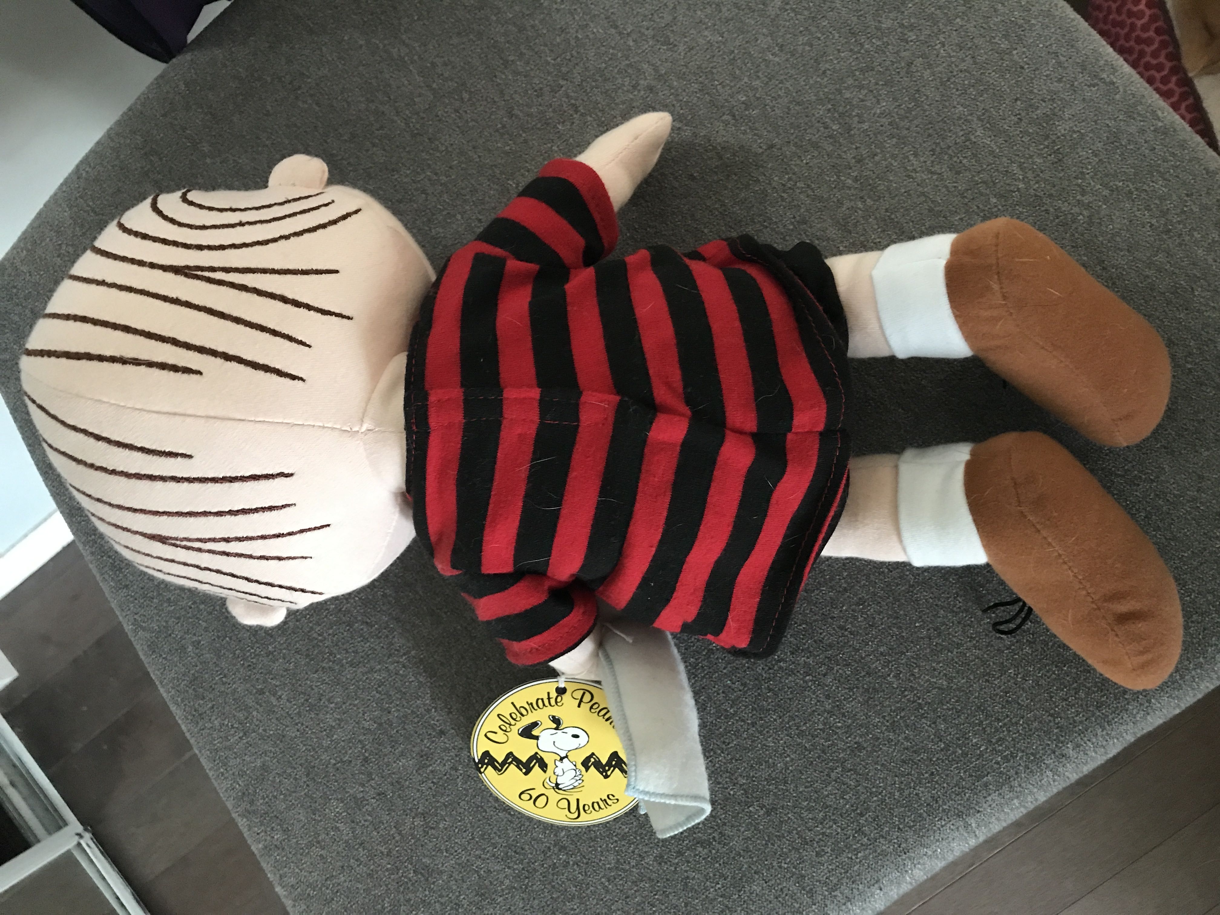 Linus  plush collectible [Barcode 764166512851] - Main Image 2