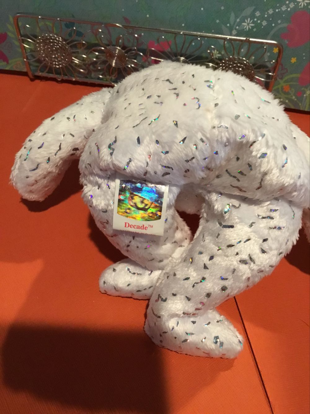 Decade The Bear (White)  (United States) plush collectible [Barcode 008421045853] - Main Image 4