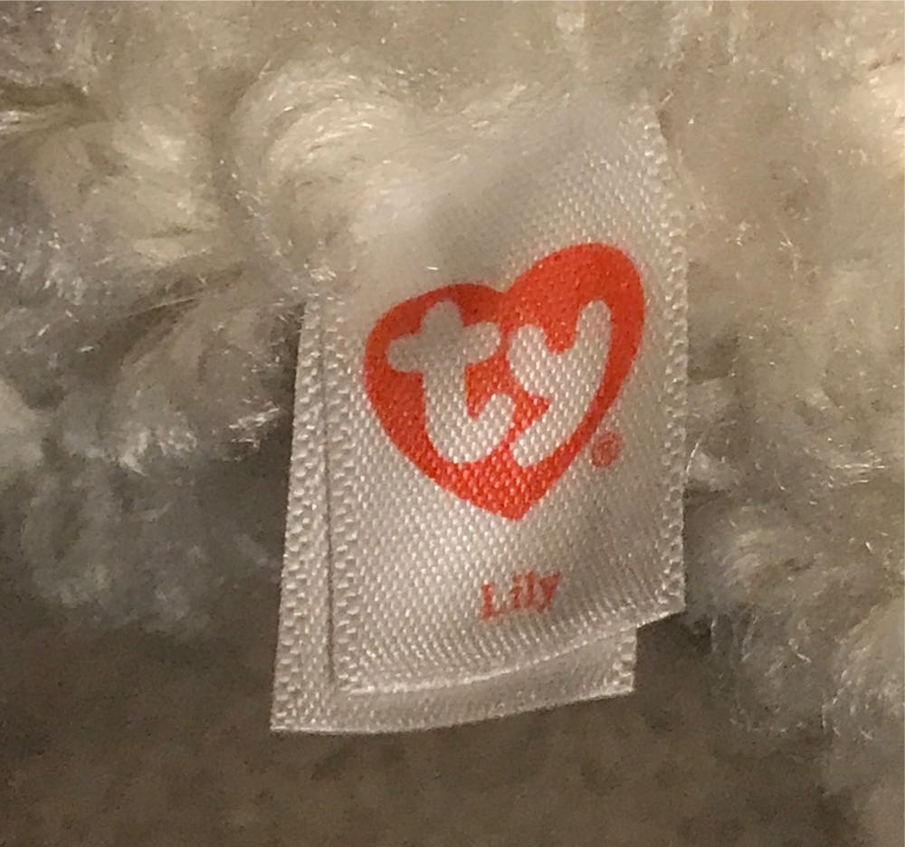 Lily the Llama  plush collectible [Barcode 008421412167] - Main Image 2