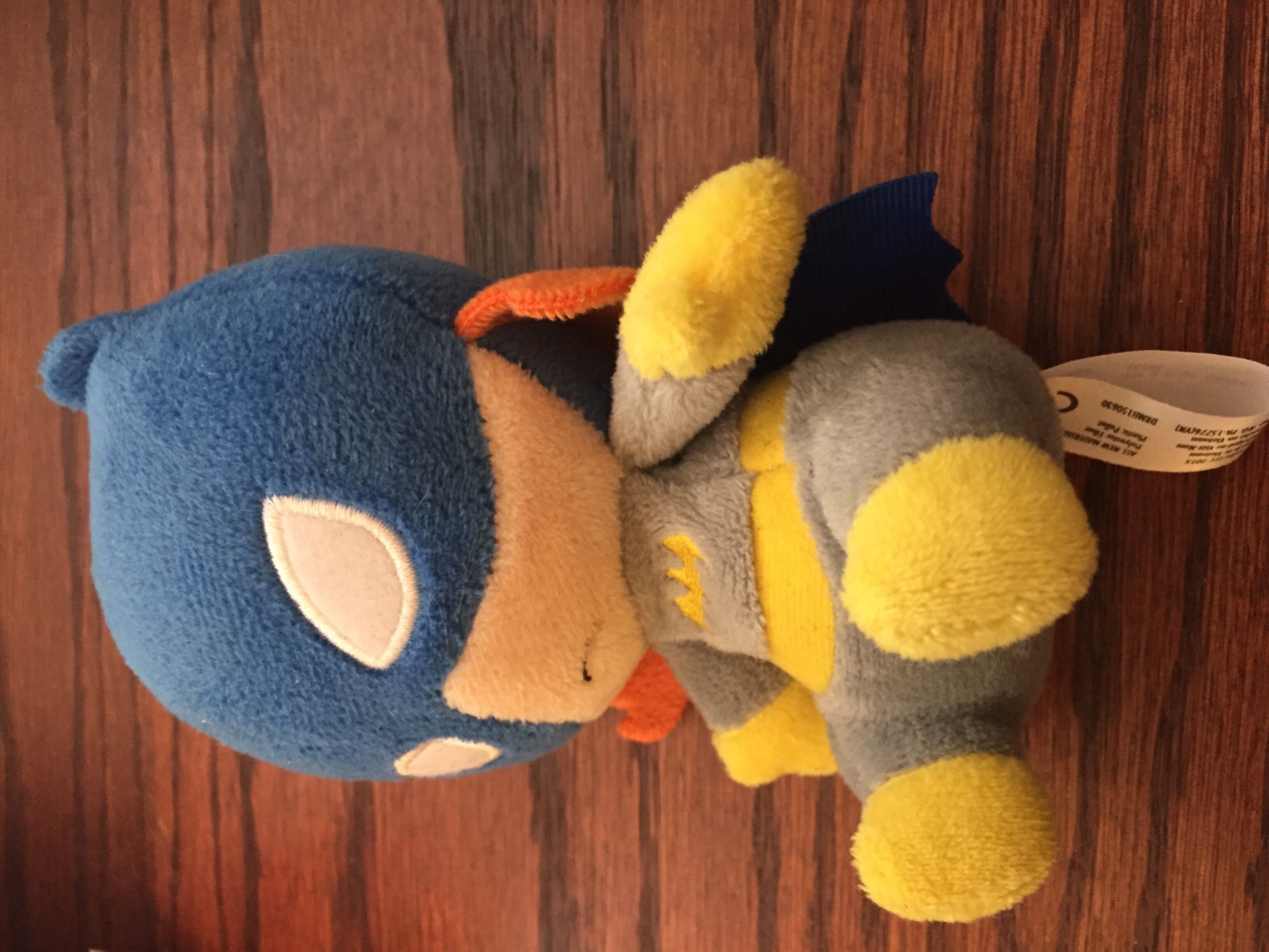 Funko Batgirl Mopeez  plush collectible - Main Image 3