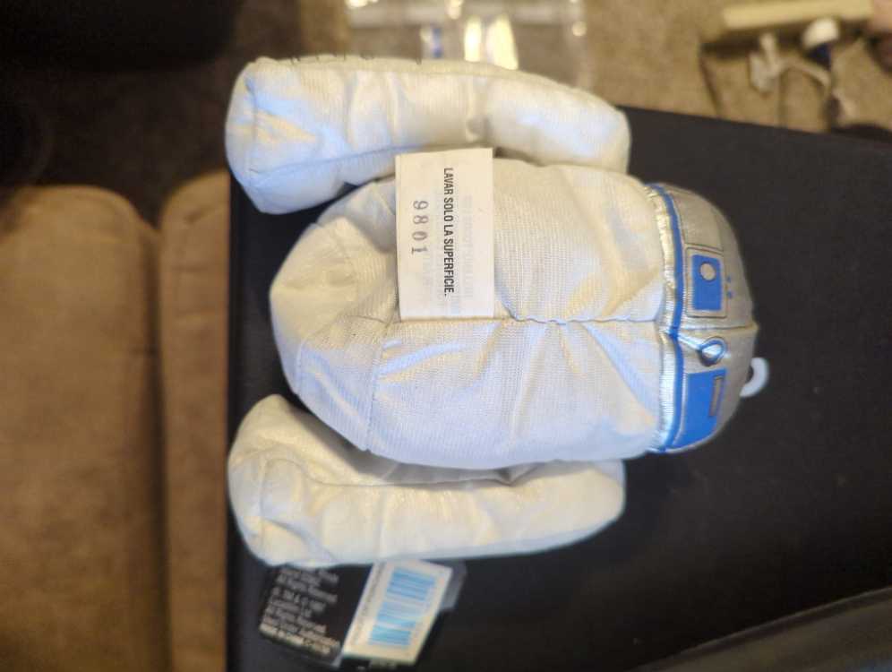 R2-D2 (Star Wars Buddies)  plush collectible [Barcode 076281669410] - Main Image 2