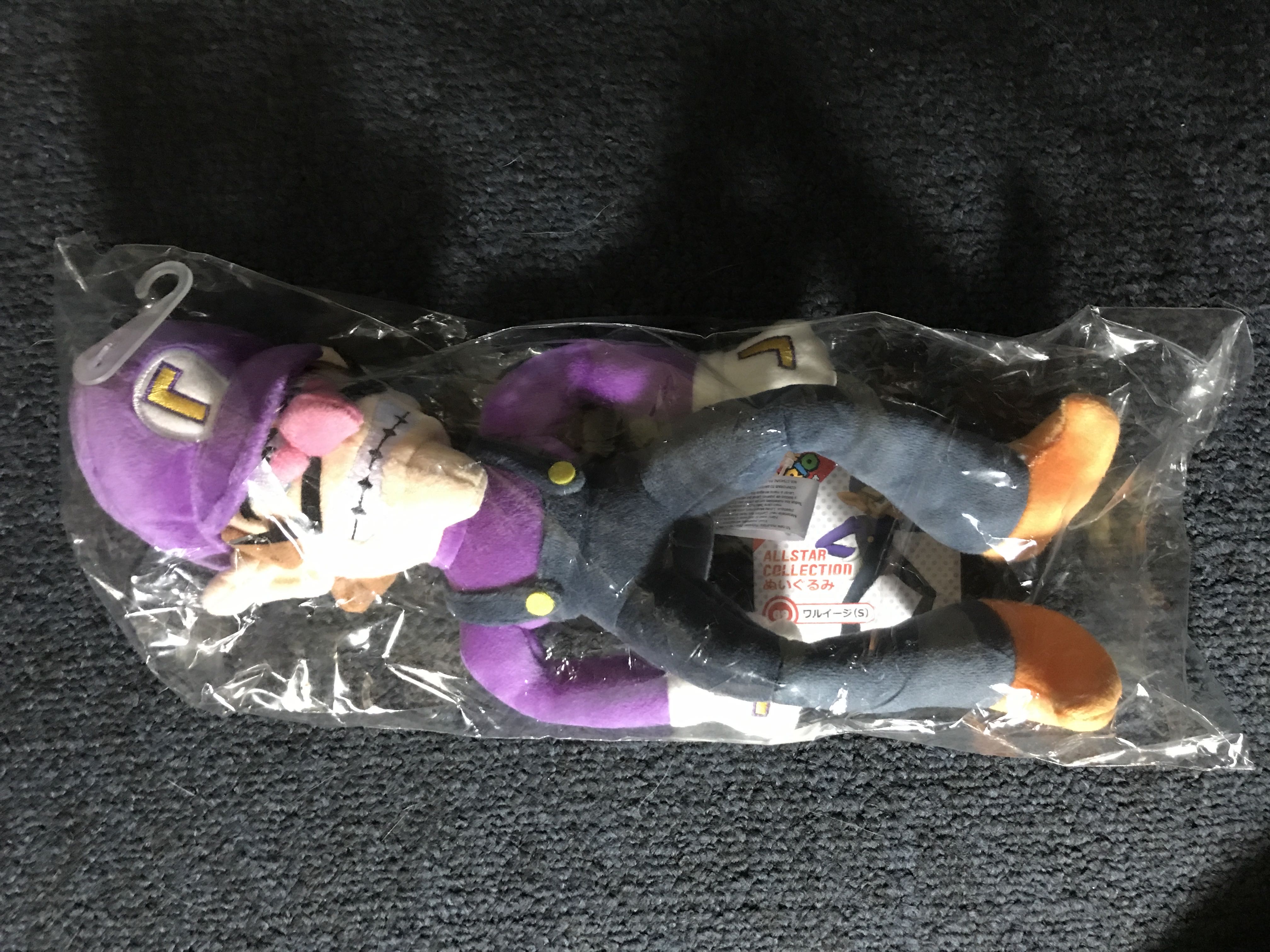 Iggy And Loo Frostbite