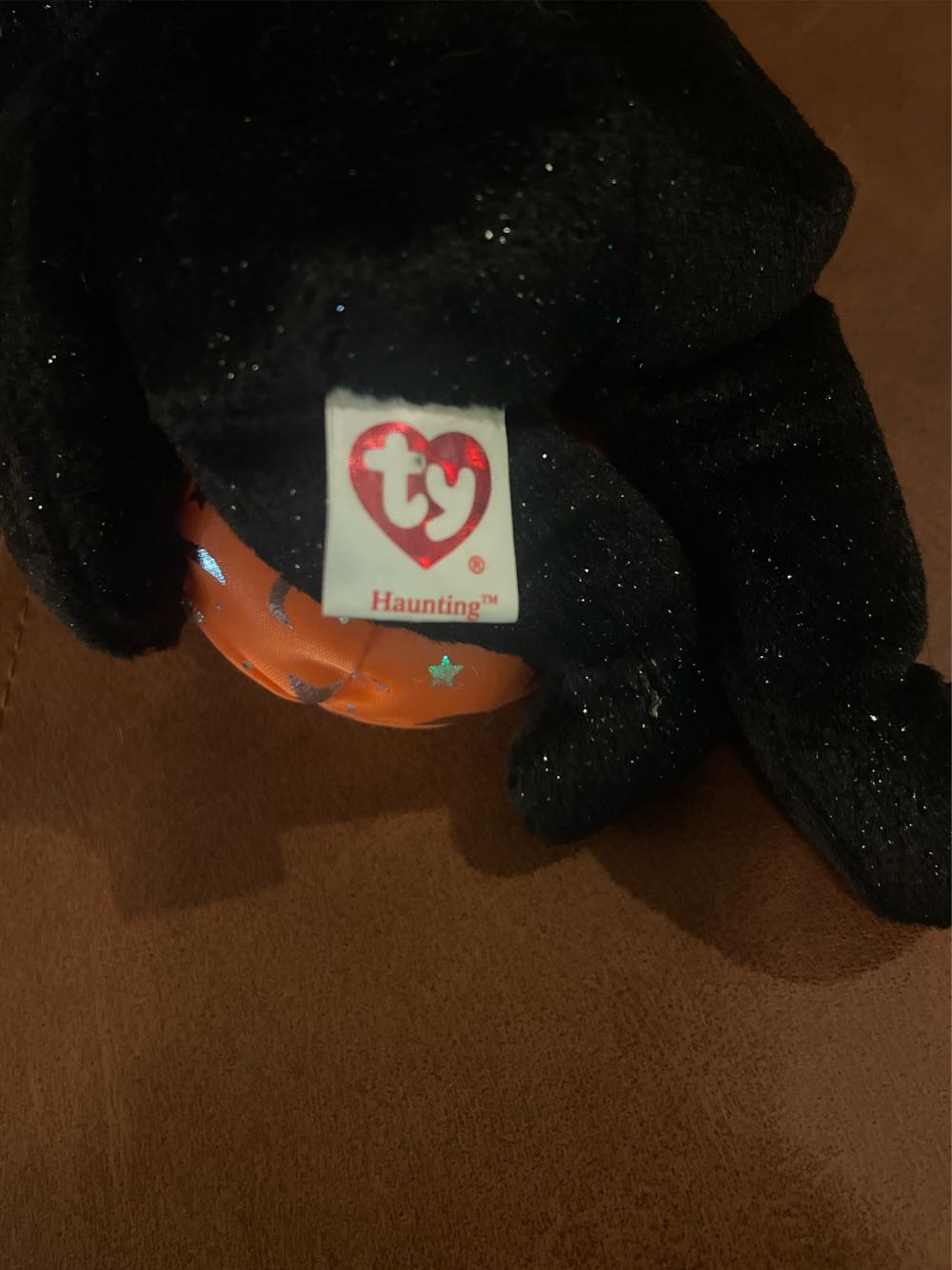 Haunting  (United States) plush collectible [Barcode 008421405763] - Main Image 3