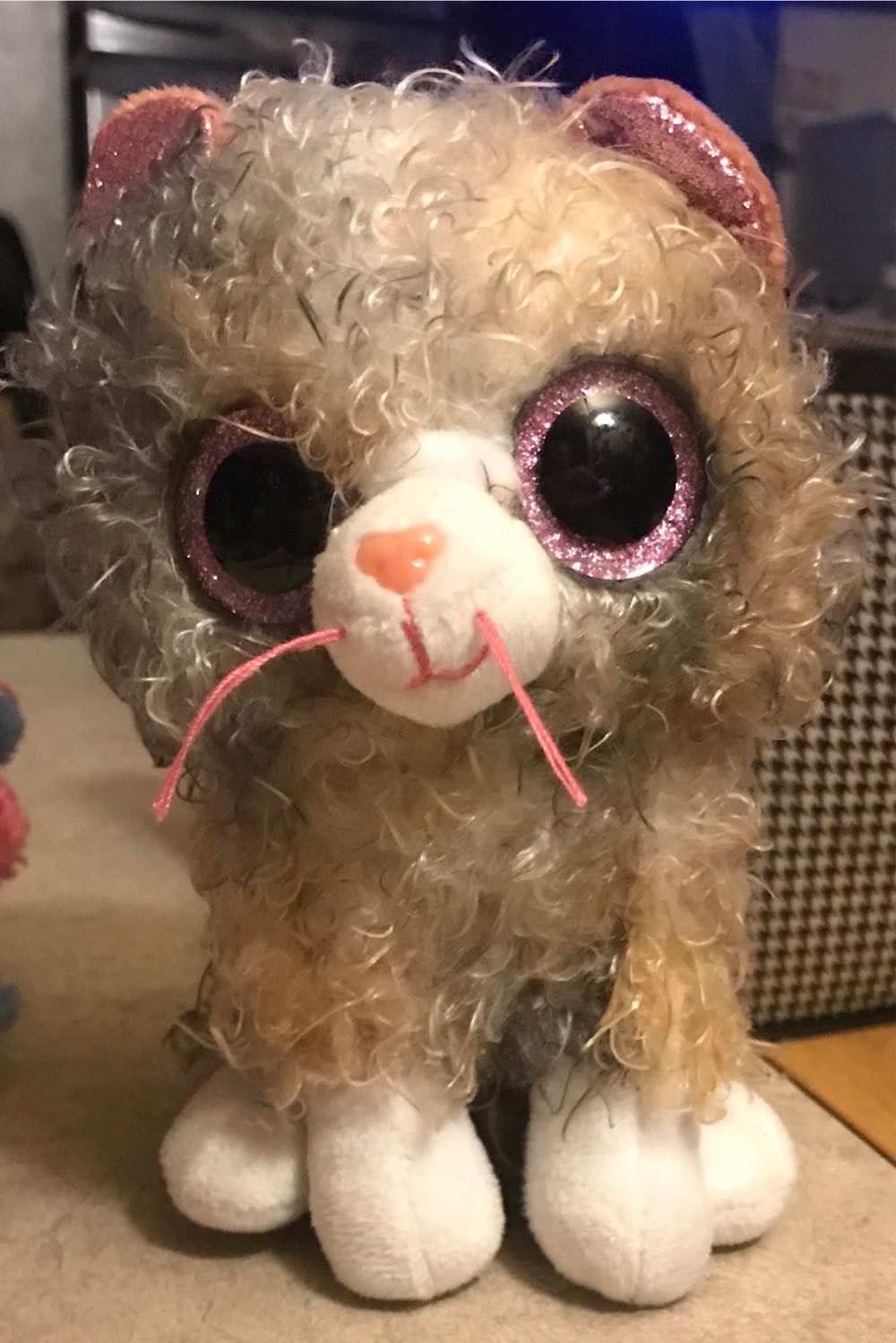 Scrappy Cat  (United States) plush collectible [Barcode 008421362776] - Main Image 2