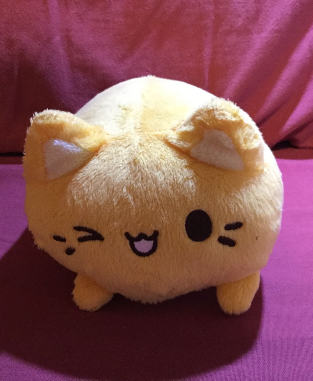 Decade the bear - Hot Pink