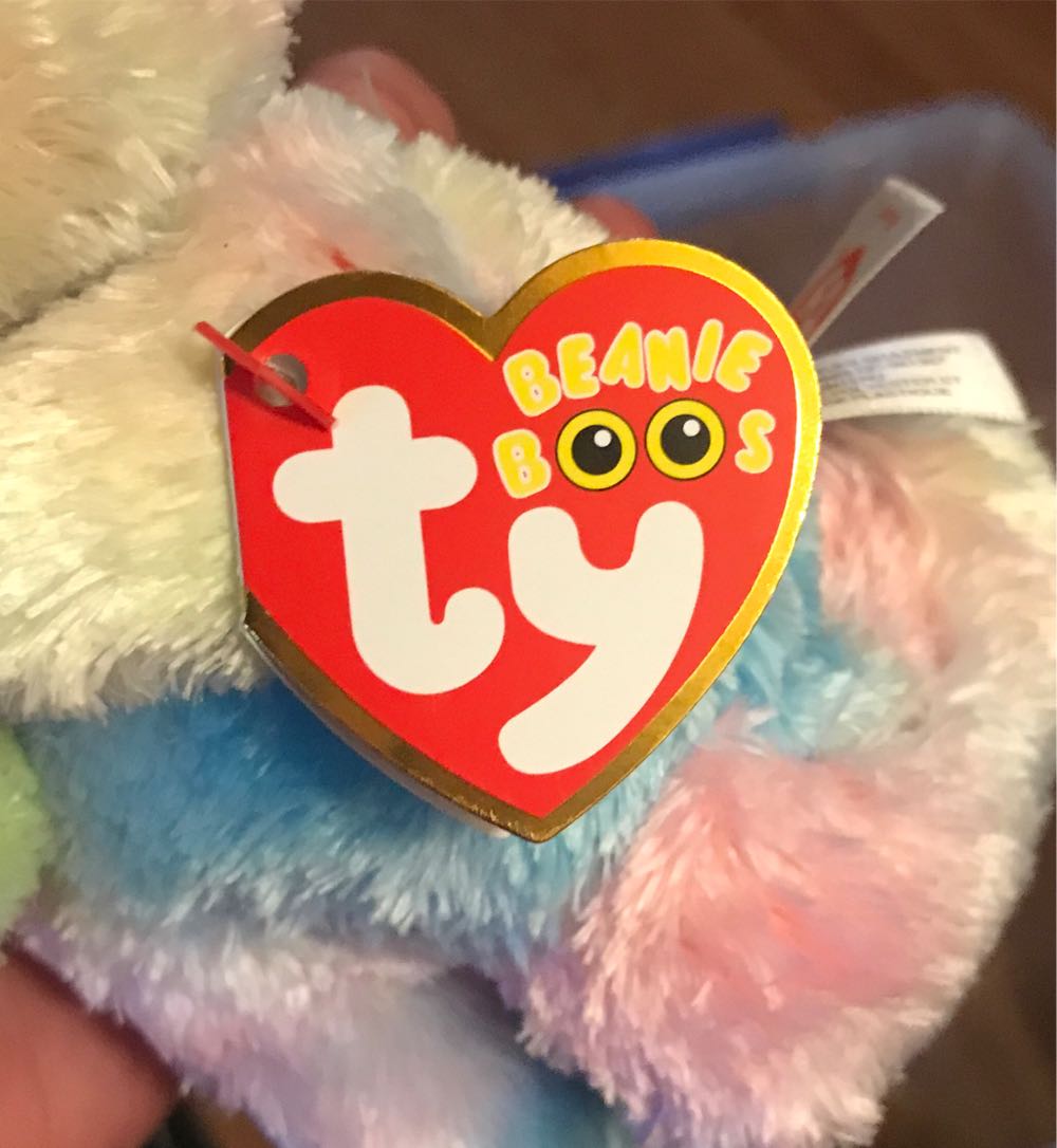 Hope the Praying Bear  (United States) plush collectible [Barcode 008421362455] - Main Image 4