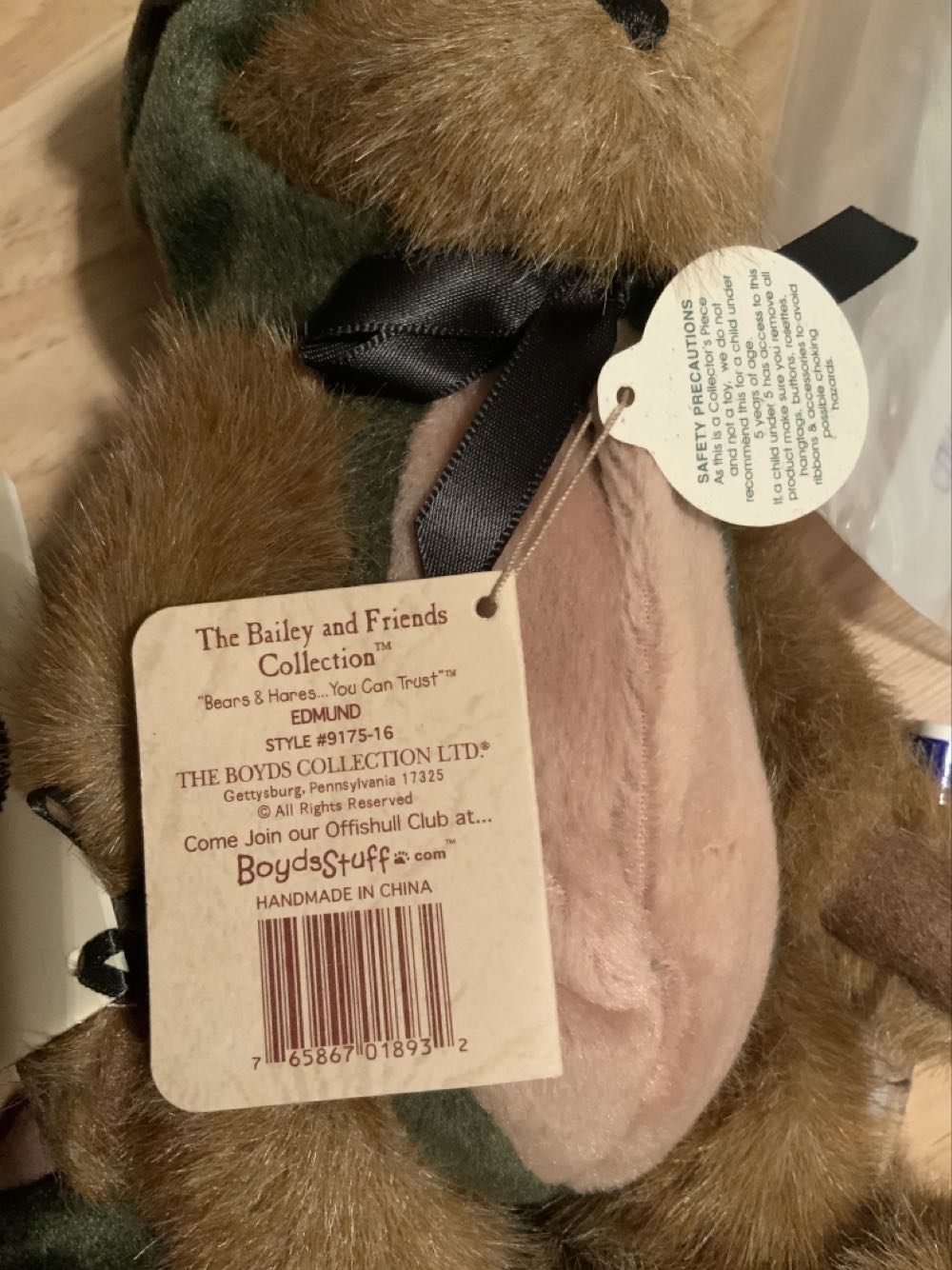 Edmund  plush collectible - Main Image 3