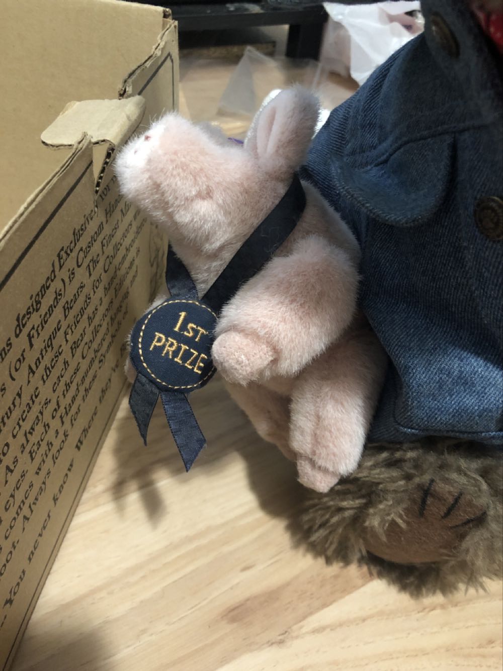 Petey Porker plush collectible - Main Image 1
