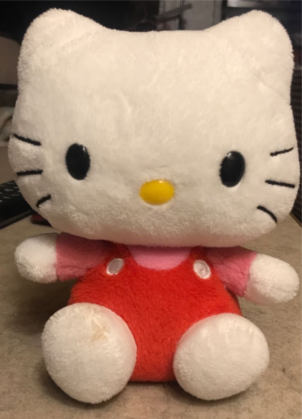Hello Kitty - Red Jumper  (Canada) plush collectible - Main Image 2