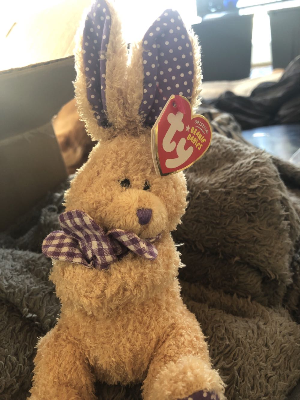 Nip - White Face With Pink Whiskers 