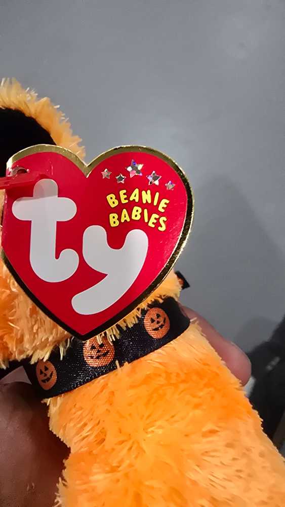 Ty Scared-e  (Canada) plush collectible - Main Image 2