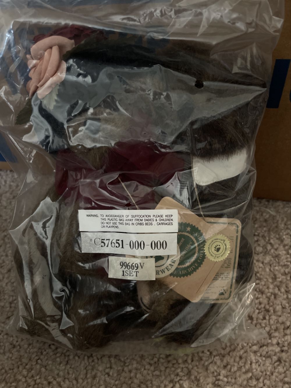 NO NAME  plush collectible - Main Image 2