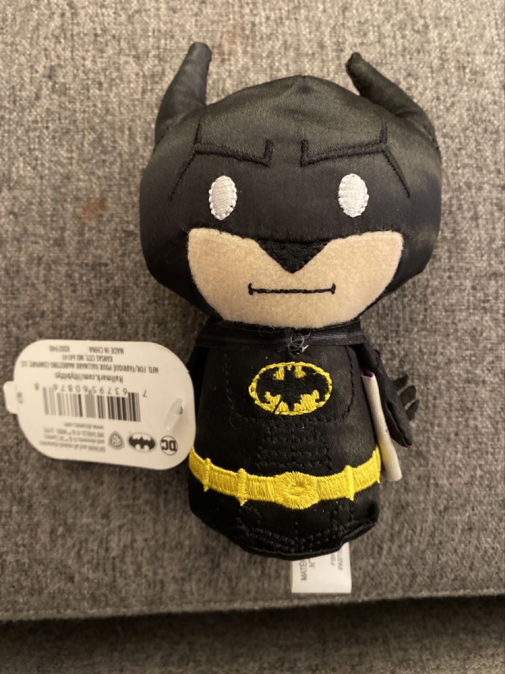 Hallmark Itty Bittys Batman Long Ears Black New  plush collectible [Barcode 763795608768] - Main Image 2
