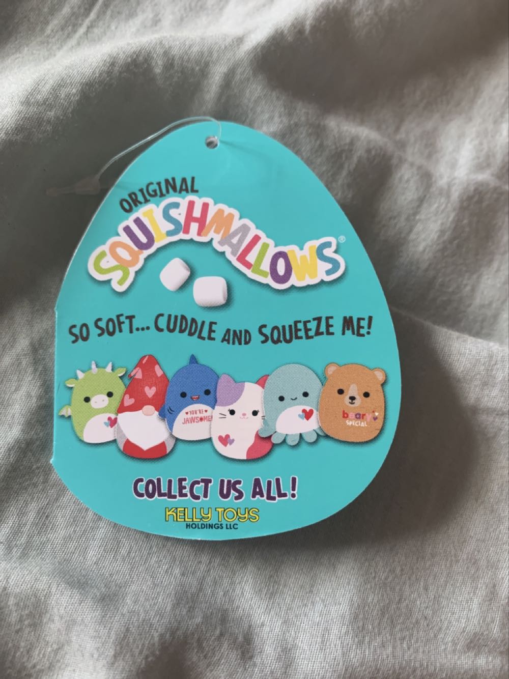 Valentines Shark Rey 5”  plush collectible [Barcode 734689451326] - Main Image 2