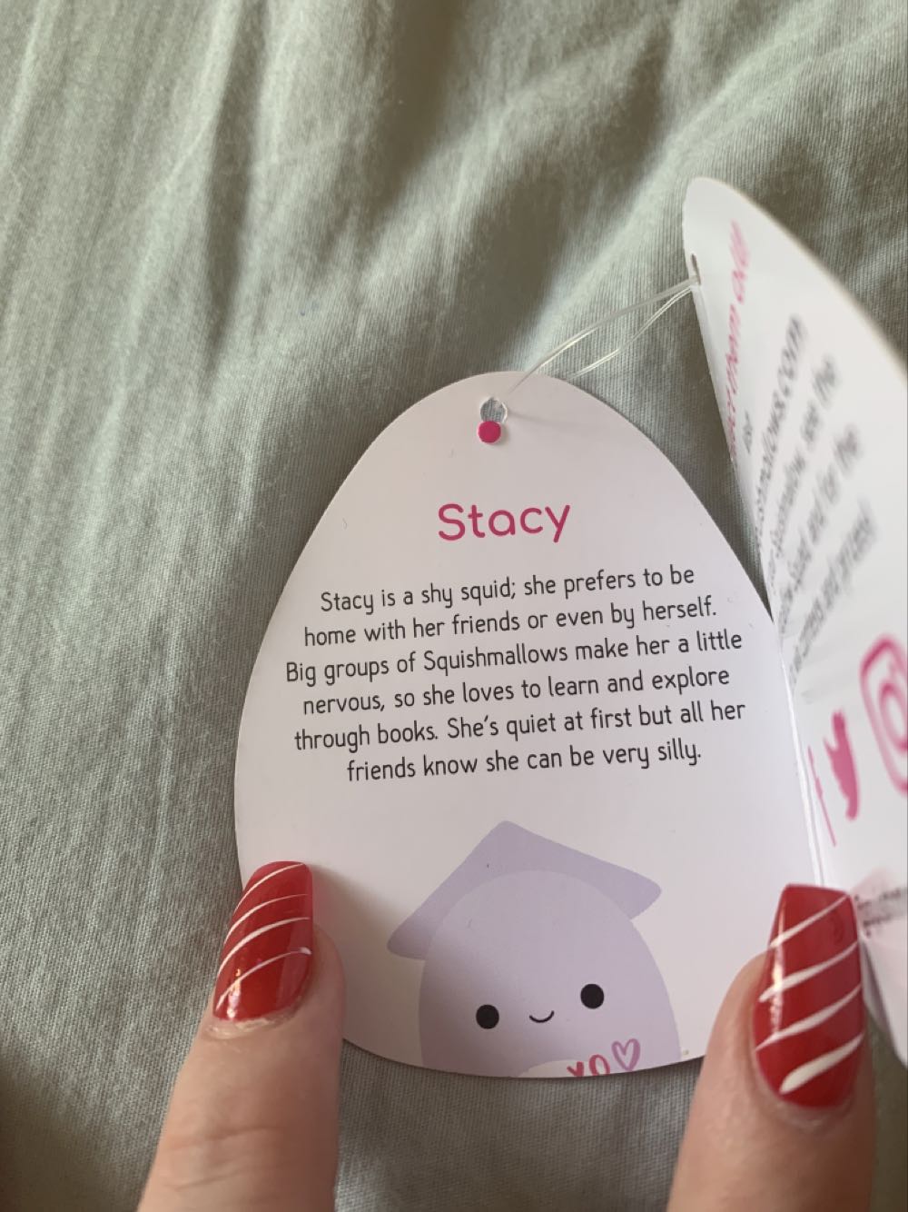 Stacy Squid 8” Squishmallow Valentines Edition  plush collectible [Barcode 734689426690] - Main Image 3