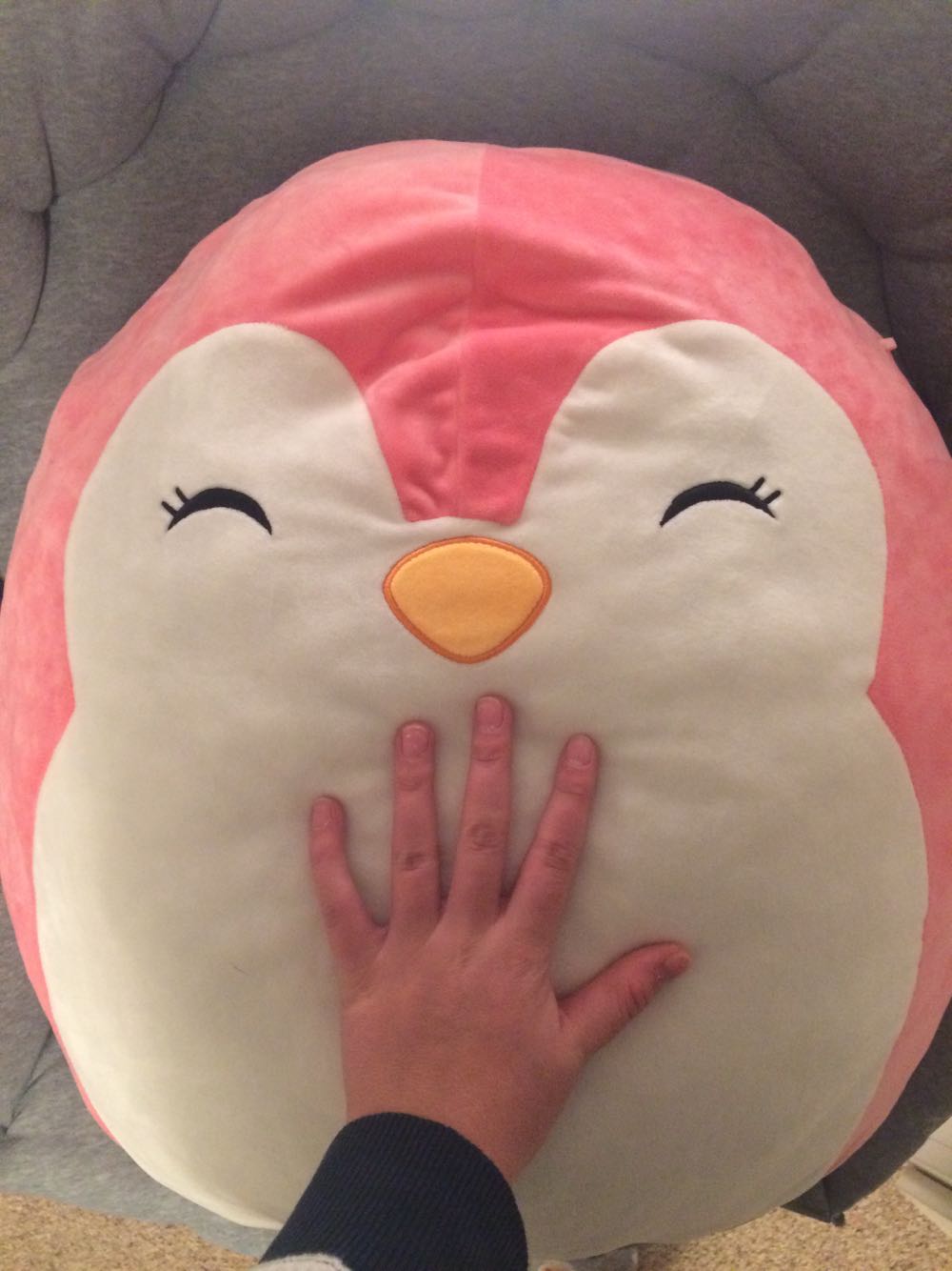 Giant Pink Penguin  (United States) plush collectible [Barcode 734689174799] - Main Image 2