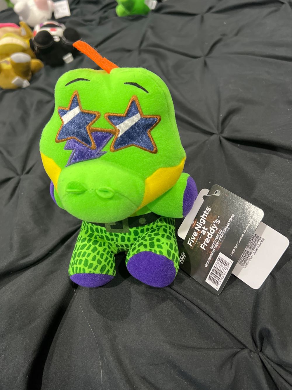 6 Montgomery Gator  (United States) plush collectible [Barcode 889698473842] - Main Image 3