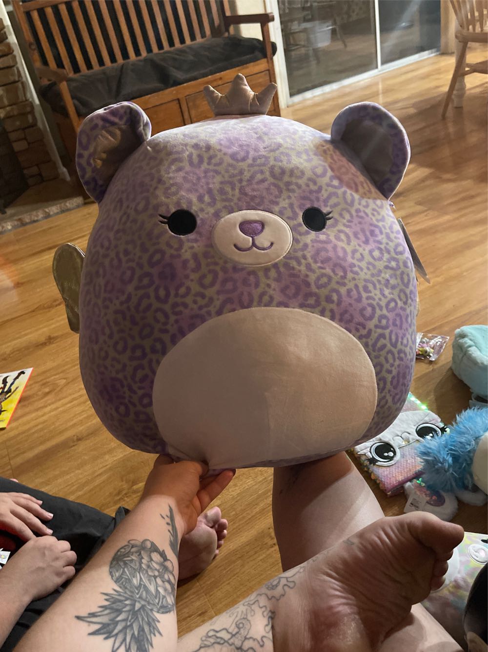 Ashlyn 16” Squishmallow  plush collectible [Barcode 734689725090] - Main Image 2