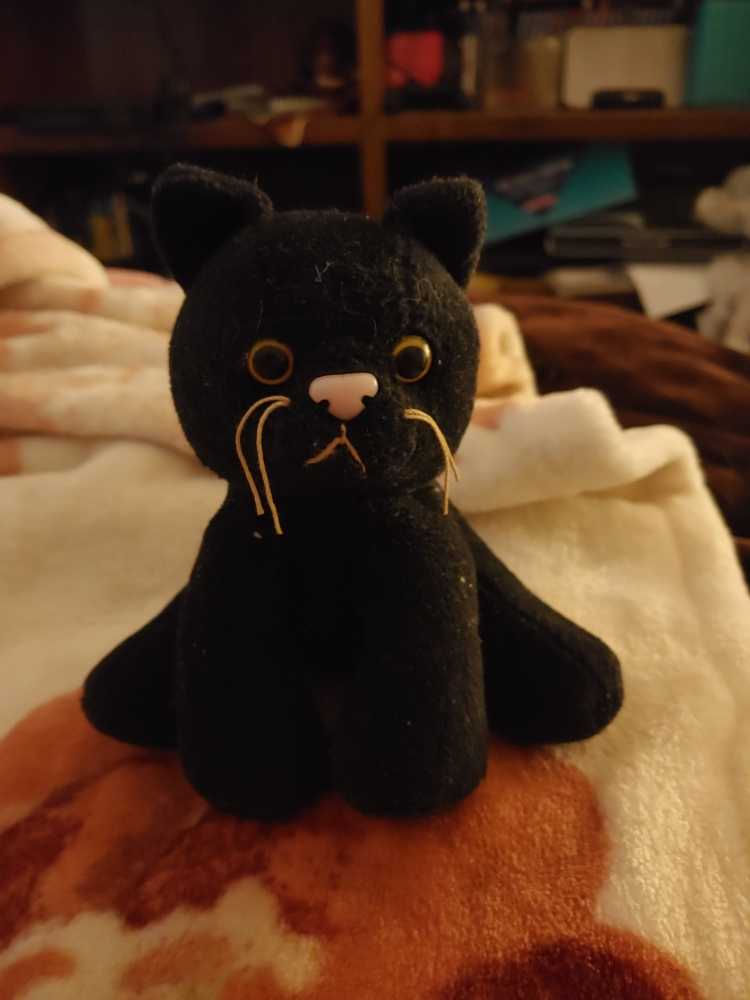 Walt Disney Store 11” Dumbo The Flying Elephant Stuffed Animal Lg