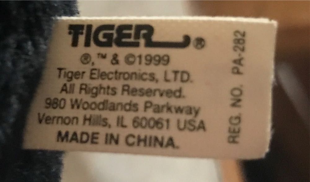 # Sleep Good Furby  plush collectible [Barcode 050626011812] - Main Image 4