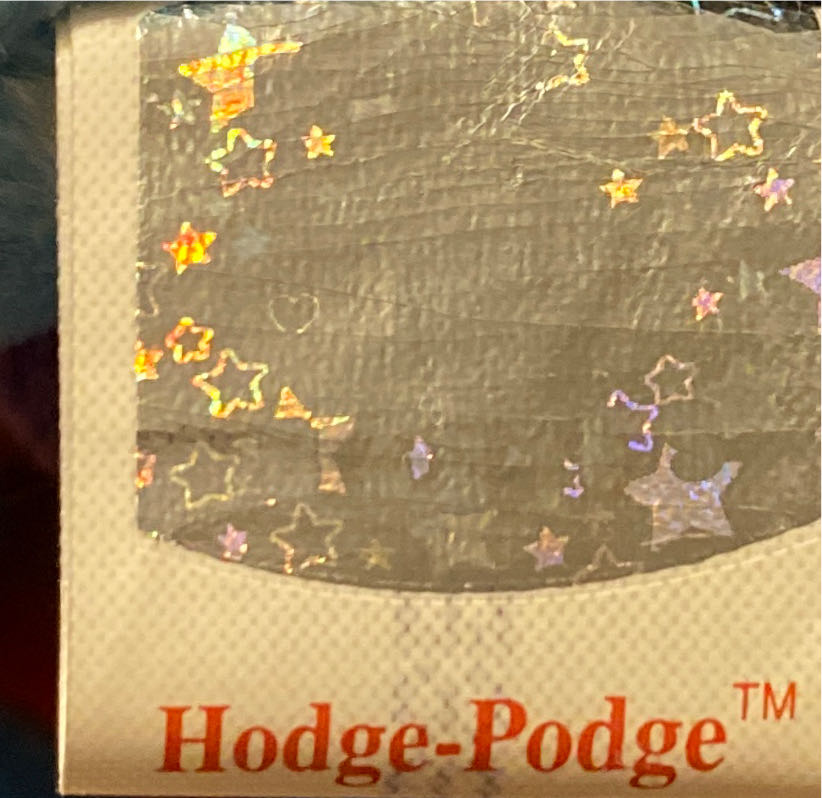 Hodge-Podge the Dog  (United States) plush collectible [Barcode 008421045693] - Main Image 3