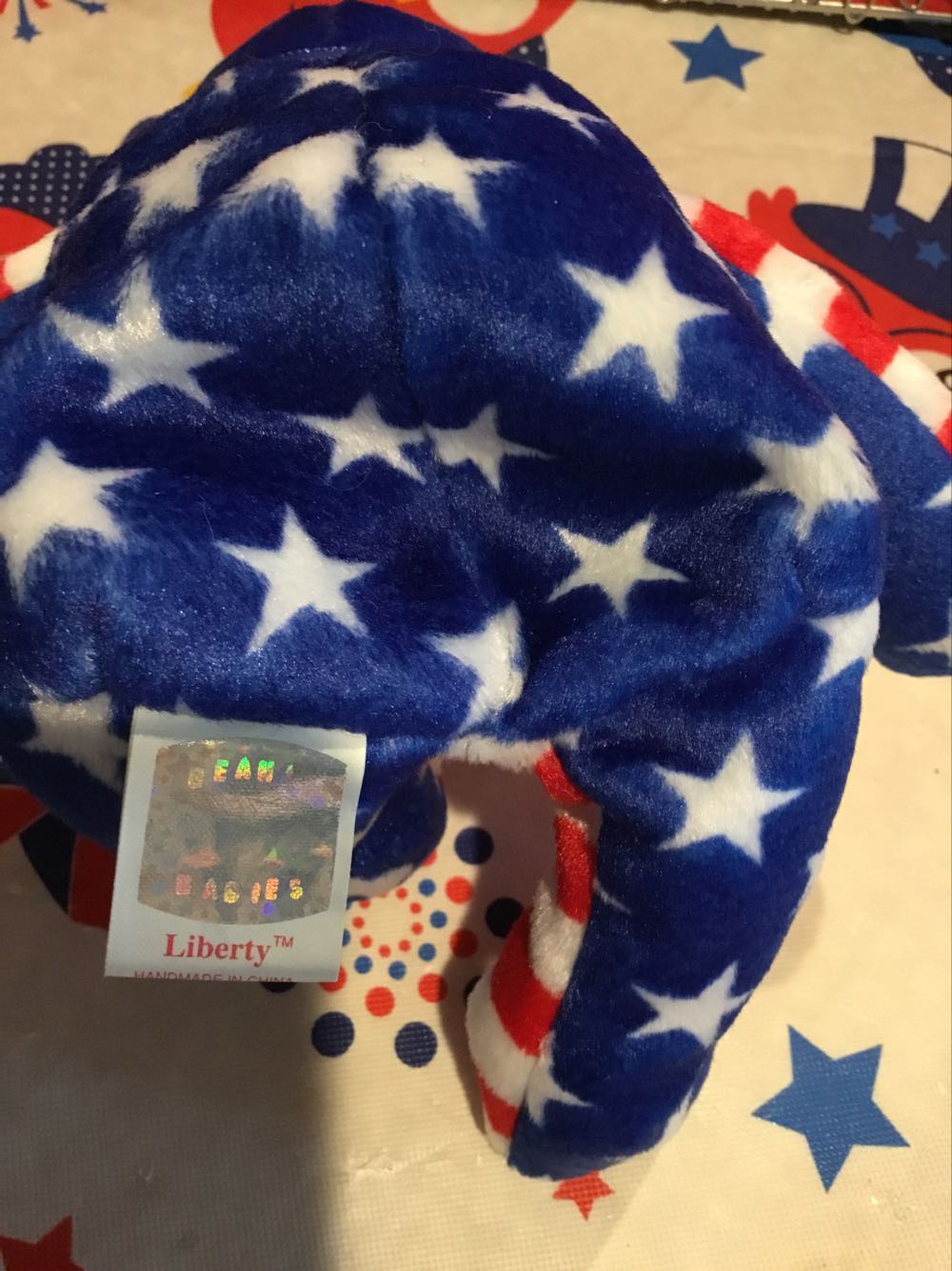 Liberty The Blue Face Beanie Buddy  (United States) plush collectible [Barcode 008421094882] - Main Image 3