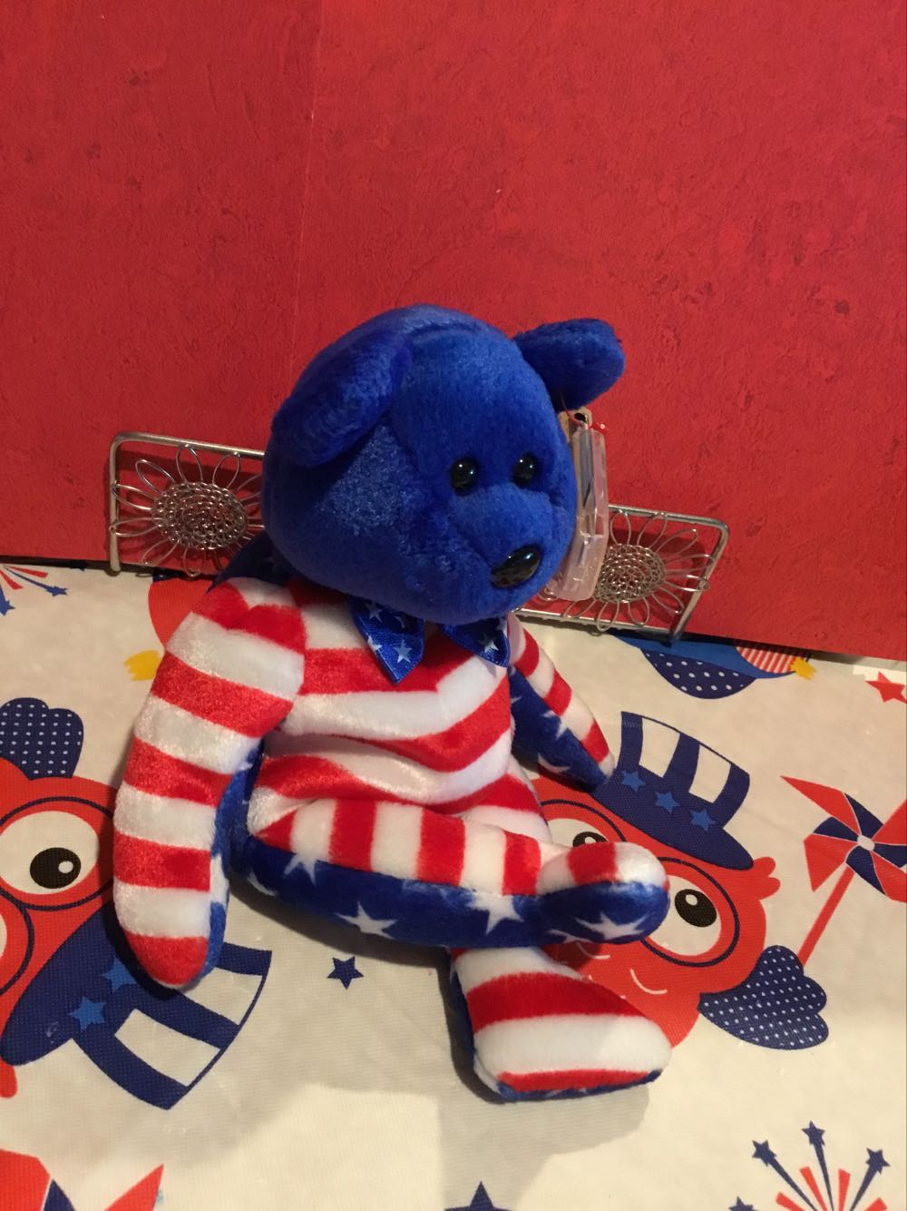 Liberty The Blue Face Beanie Buddy  (United States) plush collectible [Barcode 008421094882] - Main Image 4