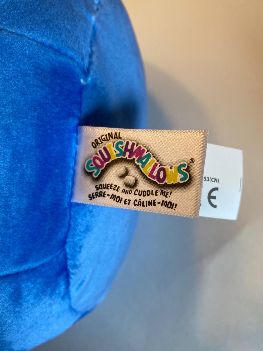 Daryl The Dog - EMT , First Responder - Squishmallows  plush collectible [Barcode 734689275427] - Main Image 2