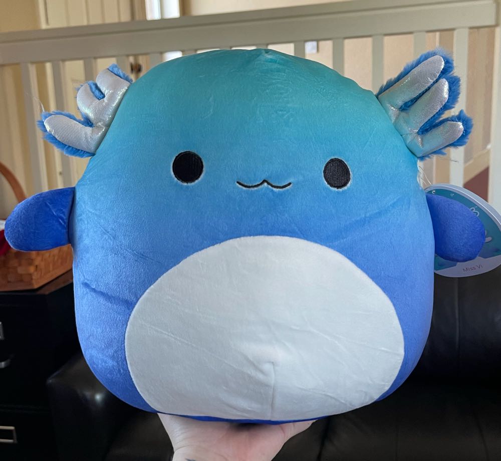 Bella 4.5” Squishmallow