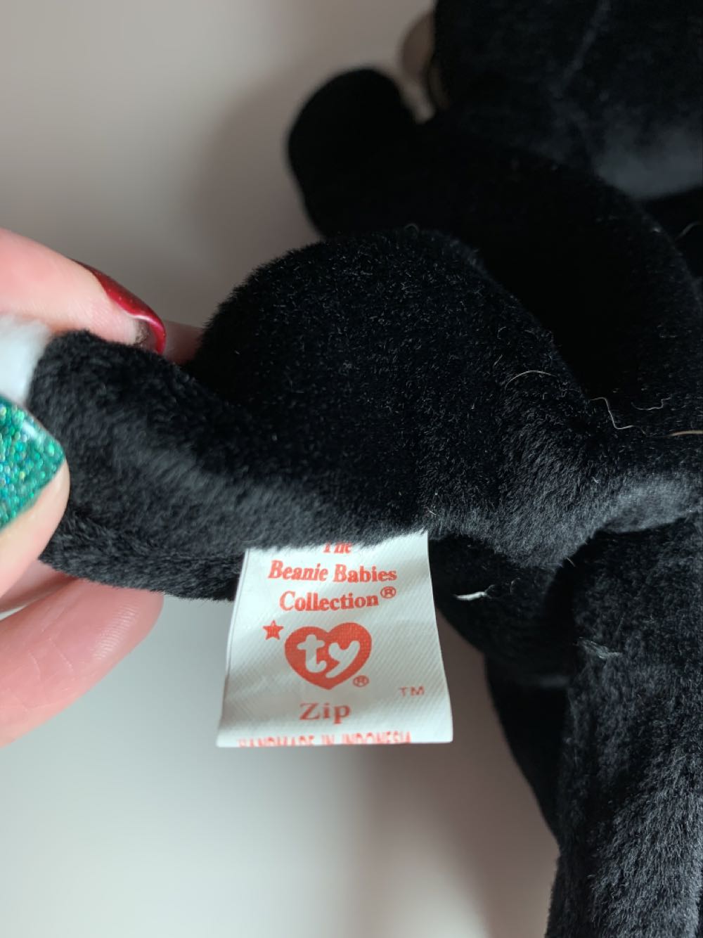 Zip  plush collectible [Barcode 008421040049] - Main Image 3