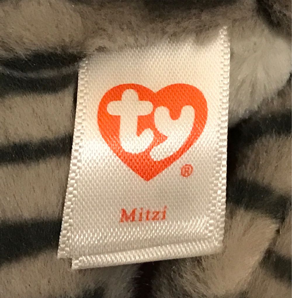 Mitzi The Gray Cat  (United States) plush collectible [Barcode 008421405398] - Main Image 4