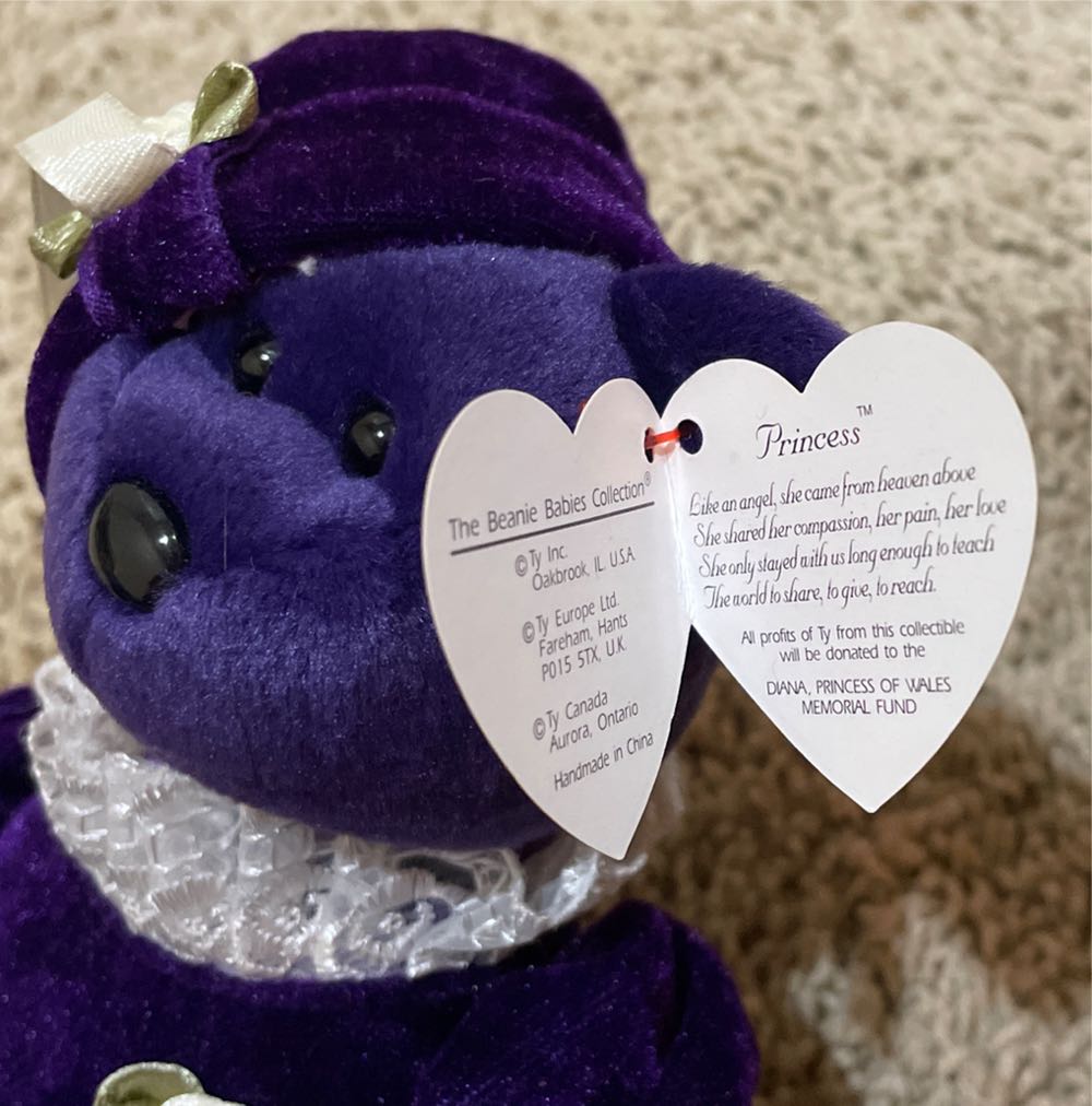 Princess the Diana Bear  plush collectible [Barcode 008421043002] - Main Image 2