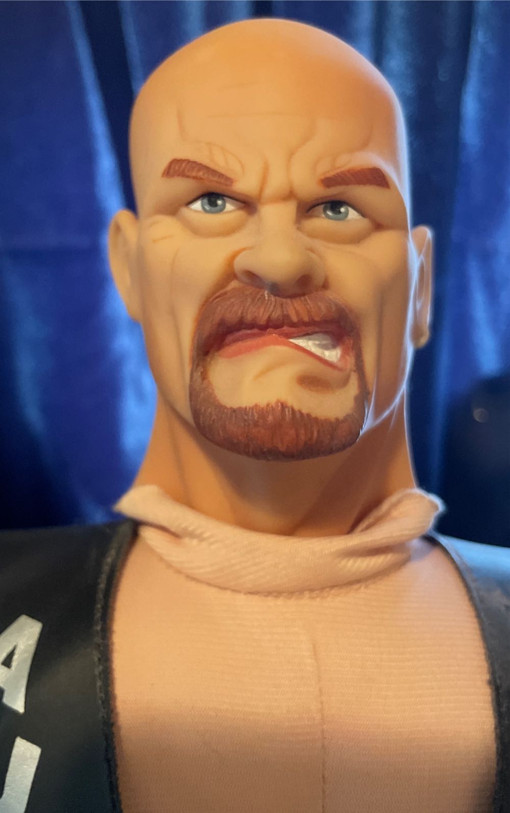 WWF Bone Crunchin’ Buddies Stone Cold (1998)  (United States) plush collectible - Main Image 4