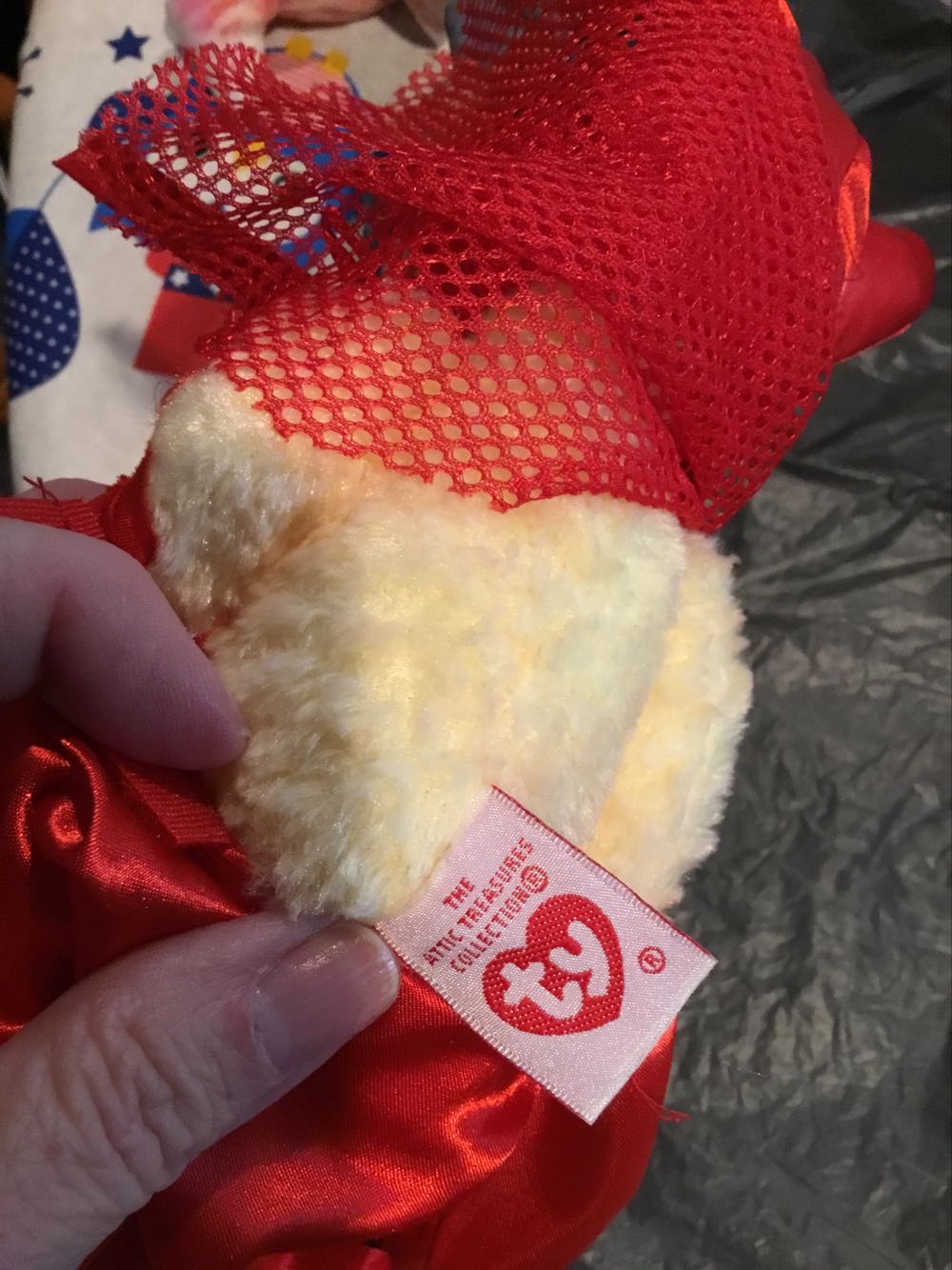 Devlin The Bear. L 🐻  plush collectible [Barcode 008421062775] - Main Image 3