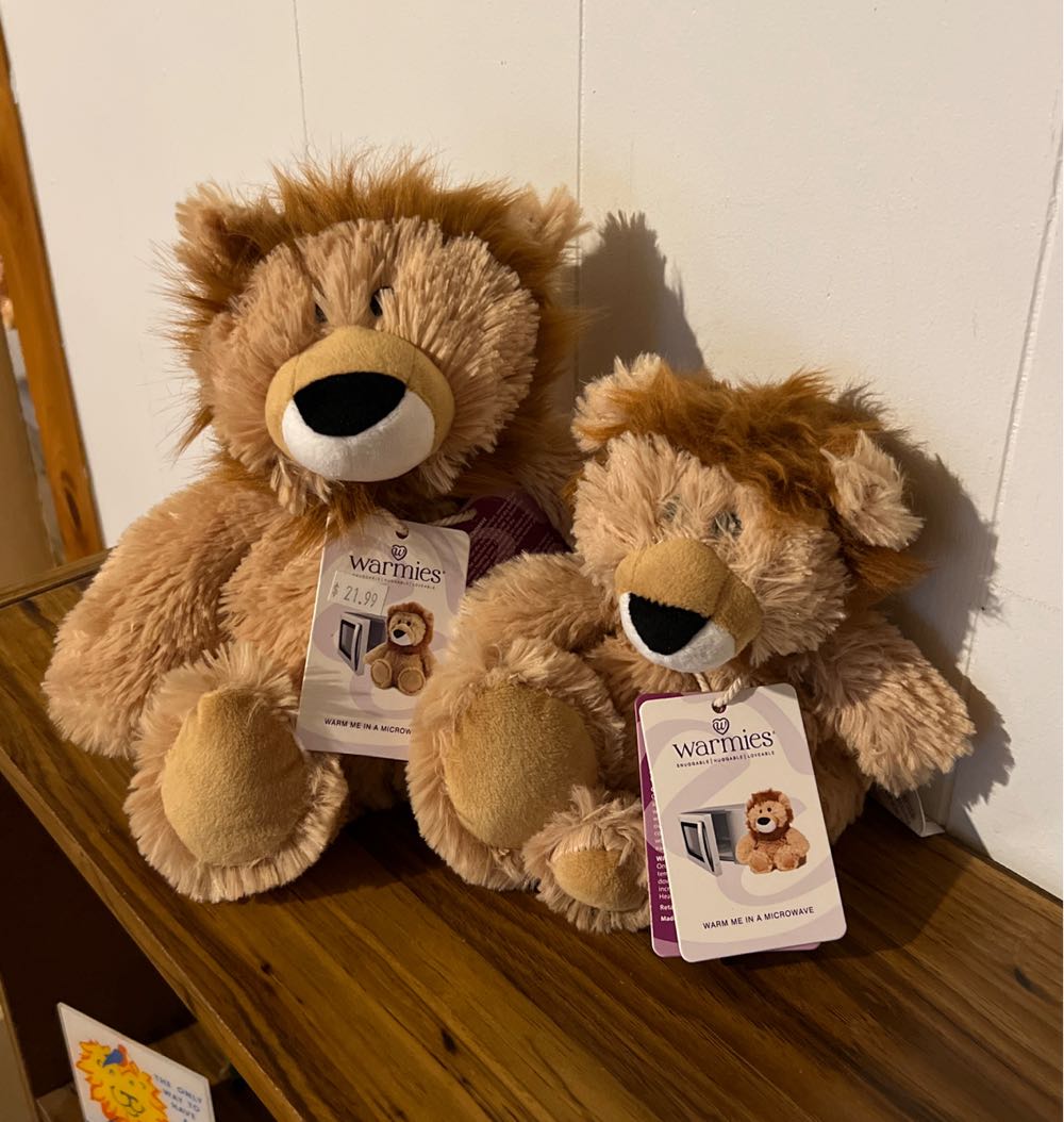 Intelex Warmies 13-inch Length Lion  plush collectible [Barcode 816018022671] - Main Image 4