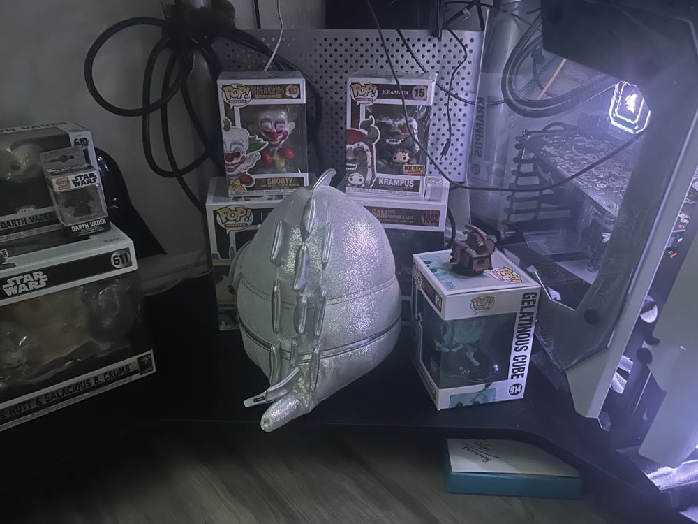 Mechagodzilla  (Canada) plush collectible [Barcode 191726470151] - Main Image 3