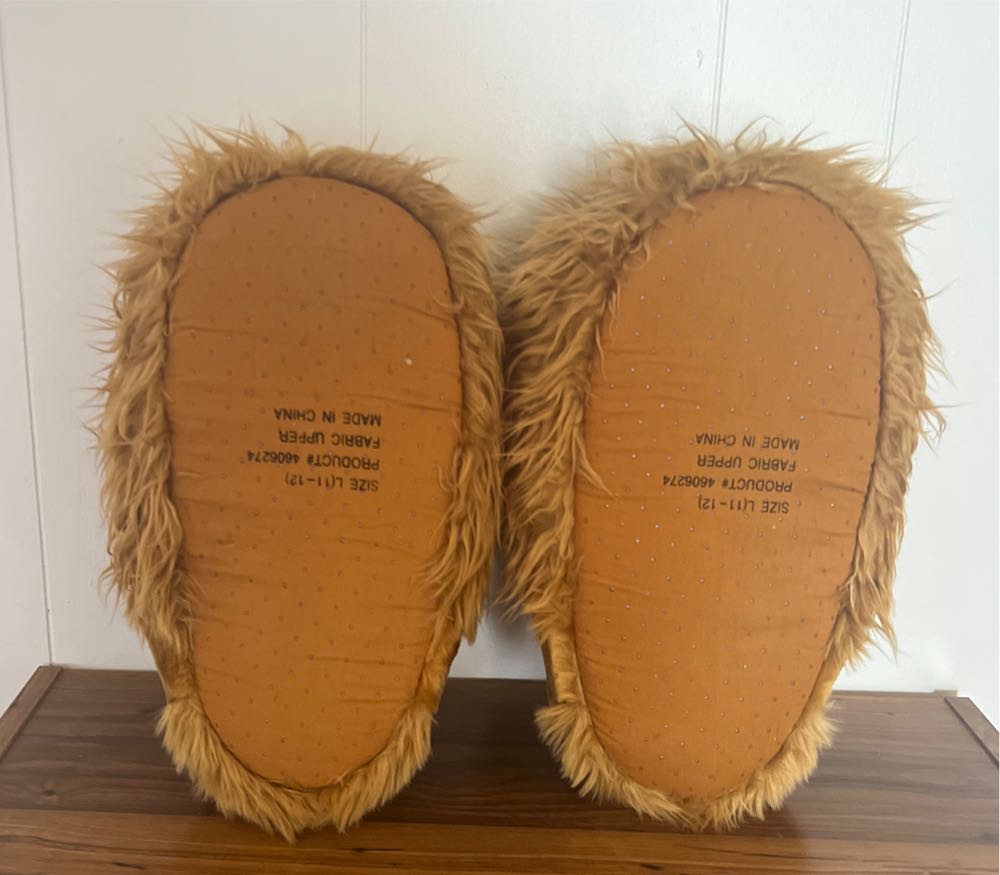 Slippers 2  plush collectible - Main Image 2