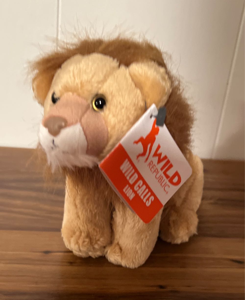 Wild Republic Wild Calls Lion Authentic Animal Sound Stuffed Animal Eight Inches Gift For Kids Plush Toy Fill Is Spun Recycled Water Bottles  plush collectible [Barcode 092389233261] - Main Image 2